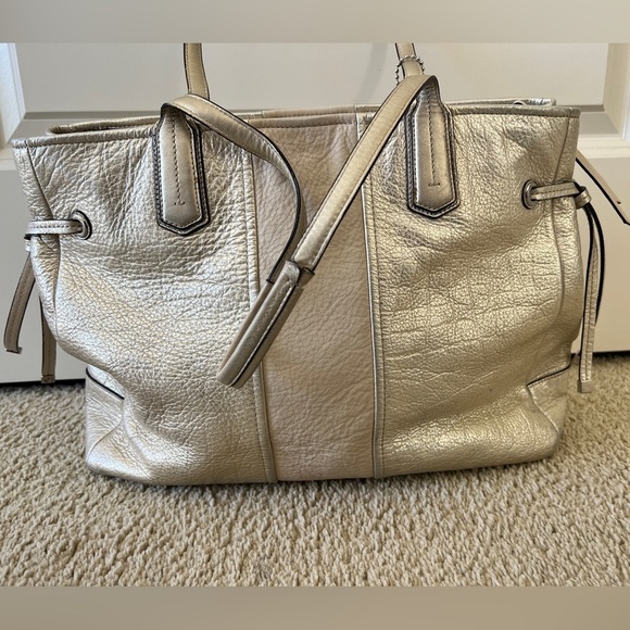 Coach Chelsea Leather Stripe Platinum Charlie ToteBag Purse J1126 18962 - Picture 7 of 14